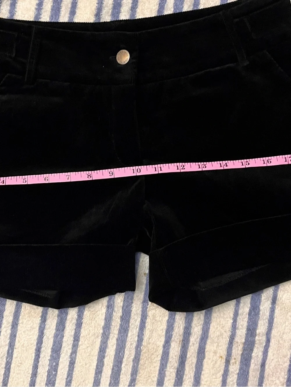 Women’s Black Corduroy High-Rise Shorts